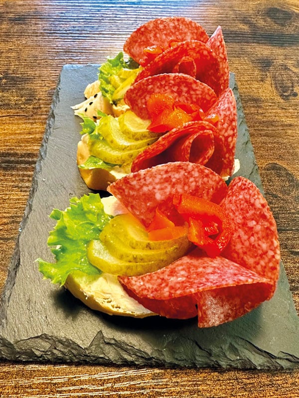 Slanina, česneková pomazánka